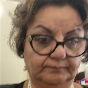 Meet your Posher, Shirin